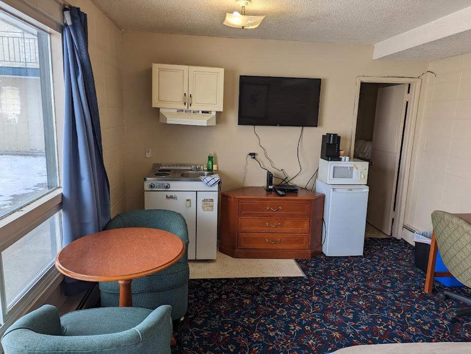 Matador Motel Drayton Valley Exteriér fotografie